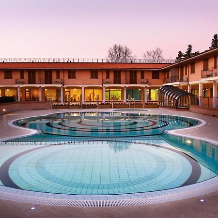 Residence Terme Di San Giacomo Sarnano Exterior photo